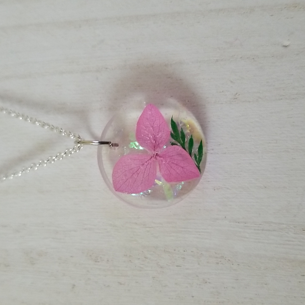 Pink Flower Pendant Necklace